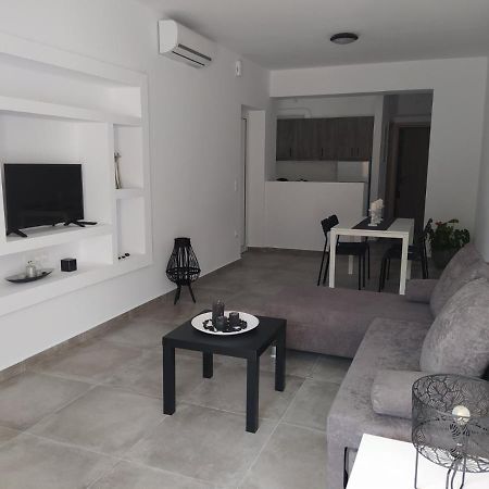 Estia - Brand New Apartment In Ermioni Village エクステリア 写真
