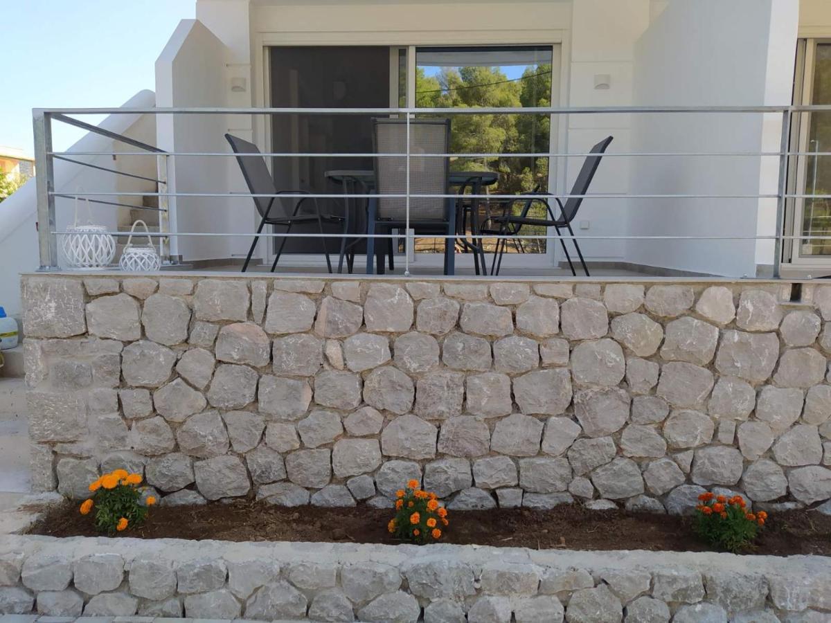 Estia - Brand New Apartment In Ermioni Village エクステリア 写真