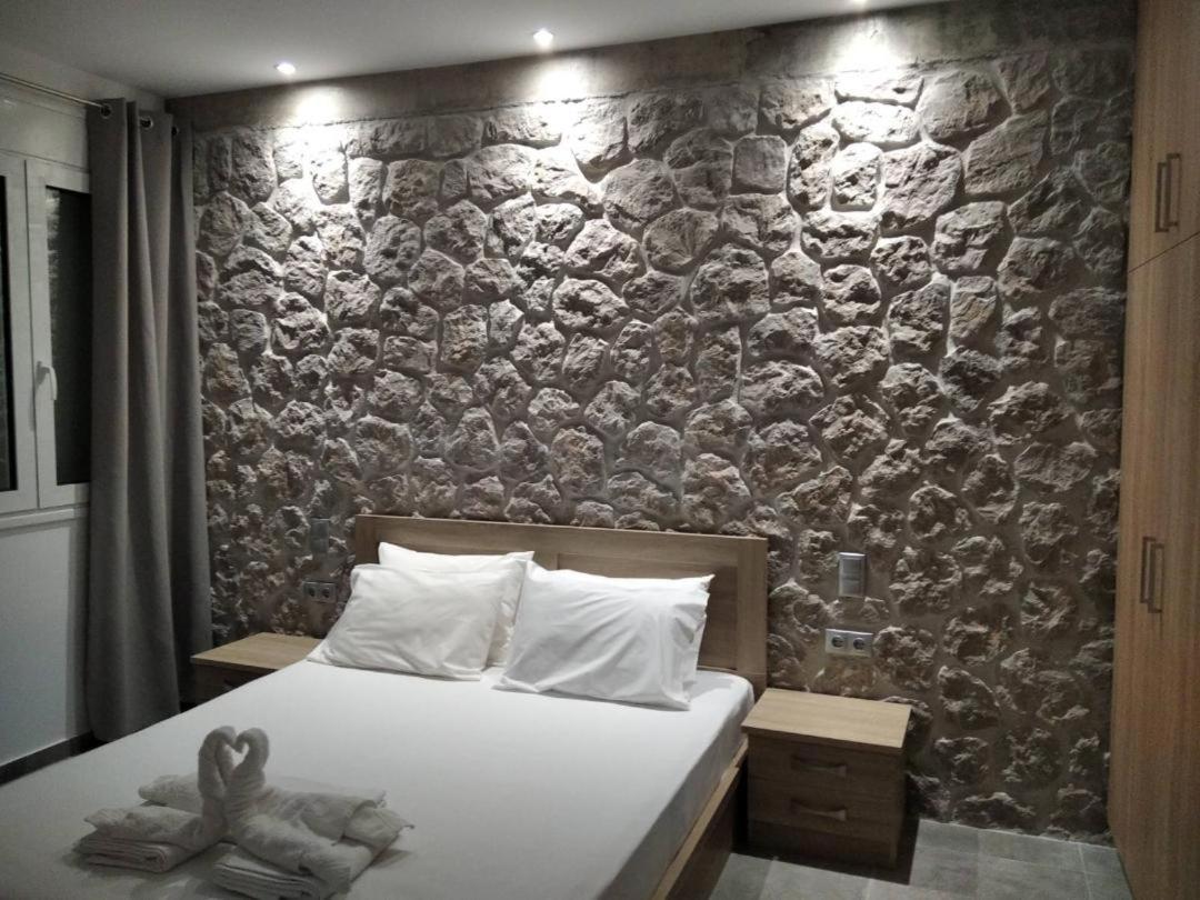 Estia - Brand New Apartment In Ermioni Village エクステリア 写真