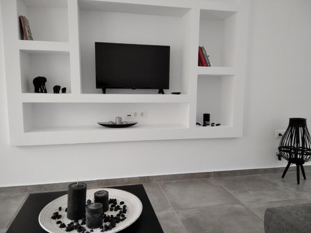 Estia - Brand New Apartment In Ermioni Village エクステリア 写真